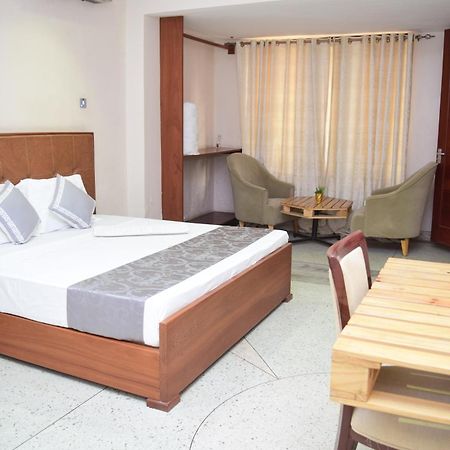 Auberge de jeunesse K27 Premier Backpackers à Dar es Salaam Extérieur photo