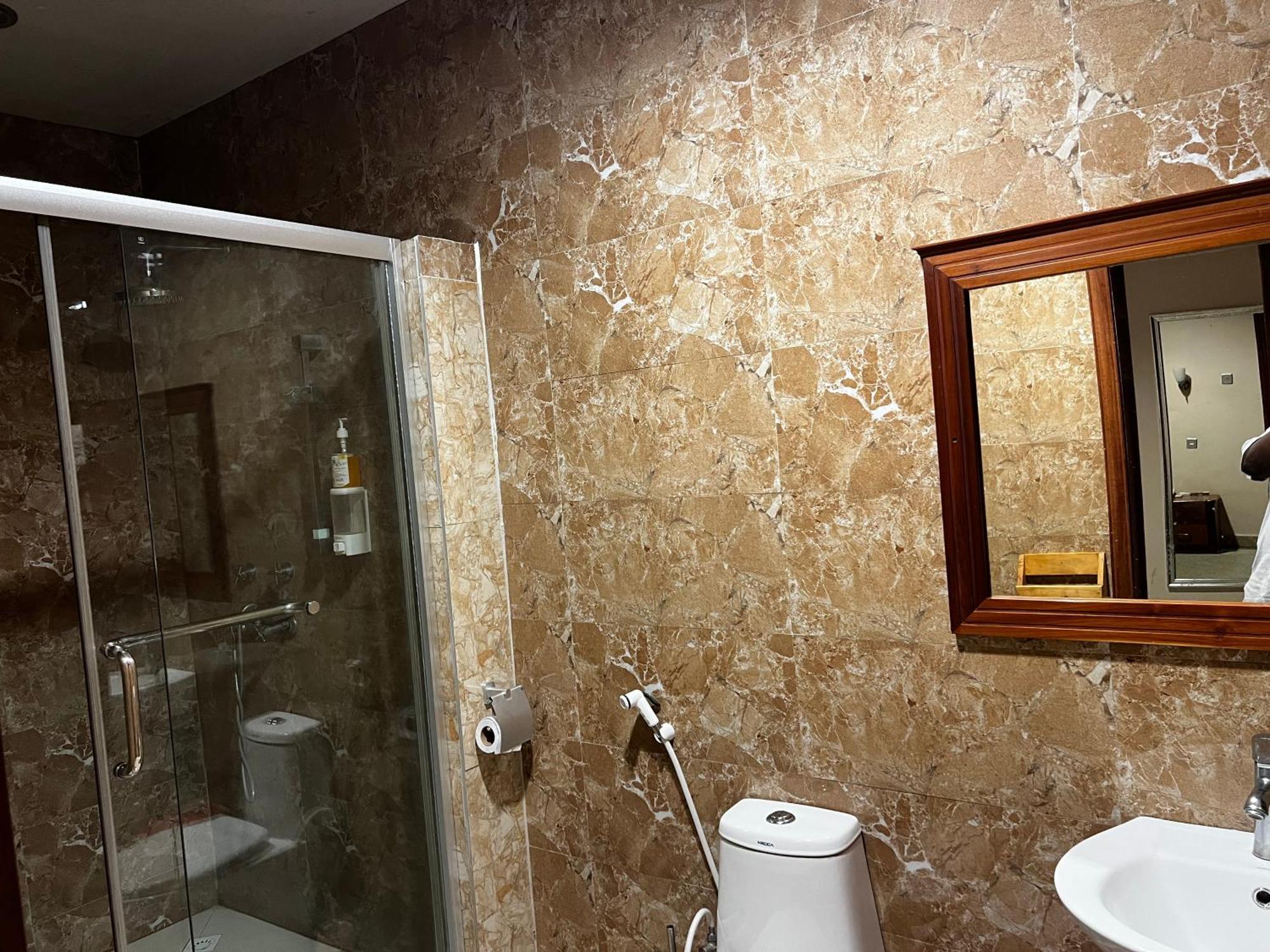 Auberge de jeunesse K27 Premier Backpackers à Dar es Salaam Extérieur photo