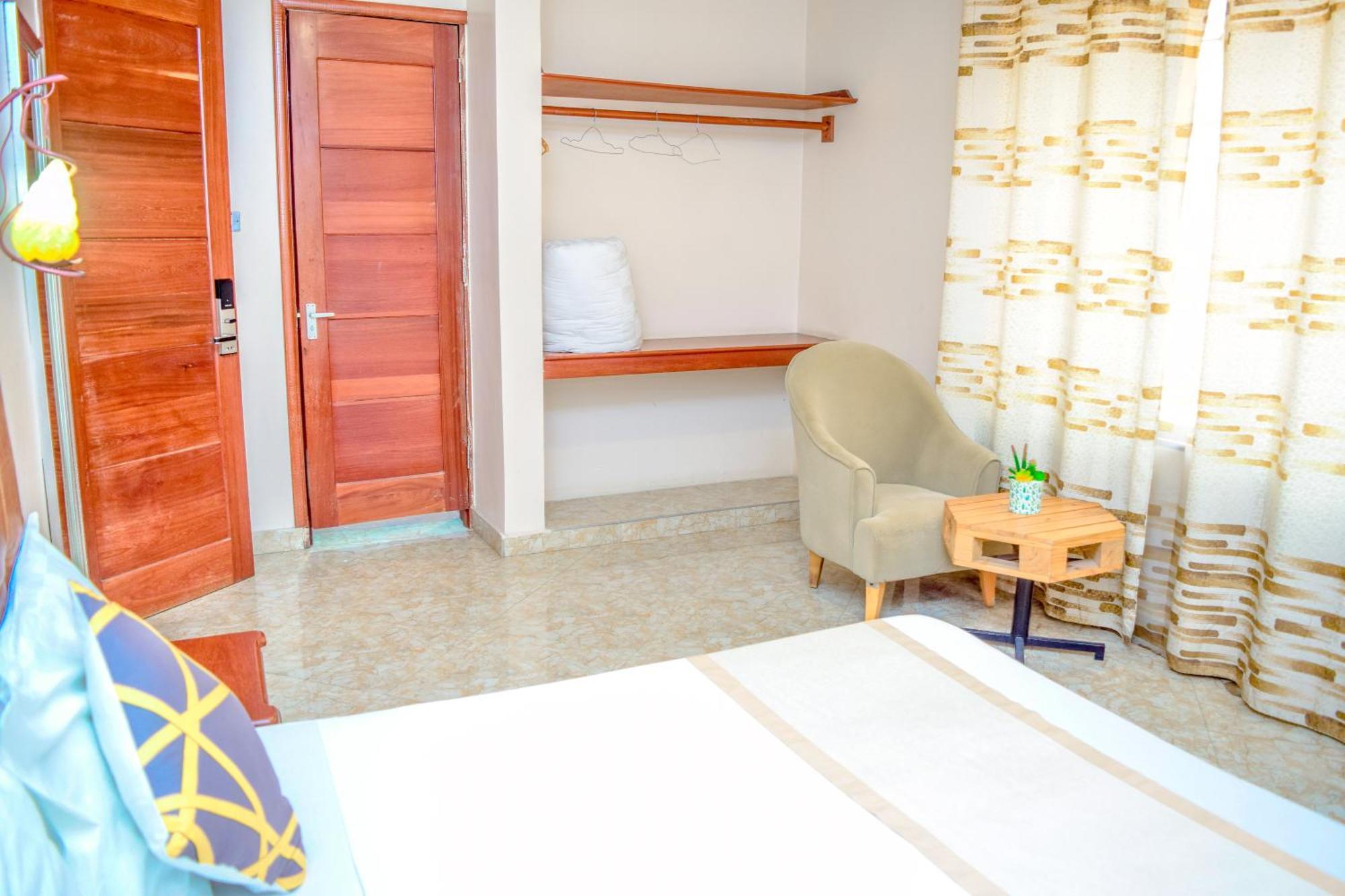 Auberge de jeunesse K27 Premier Backpackers à Dar es Salaam Extérieur photo