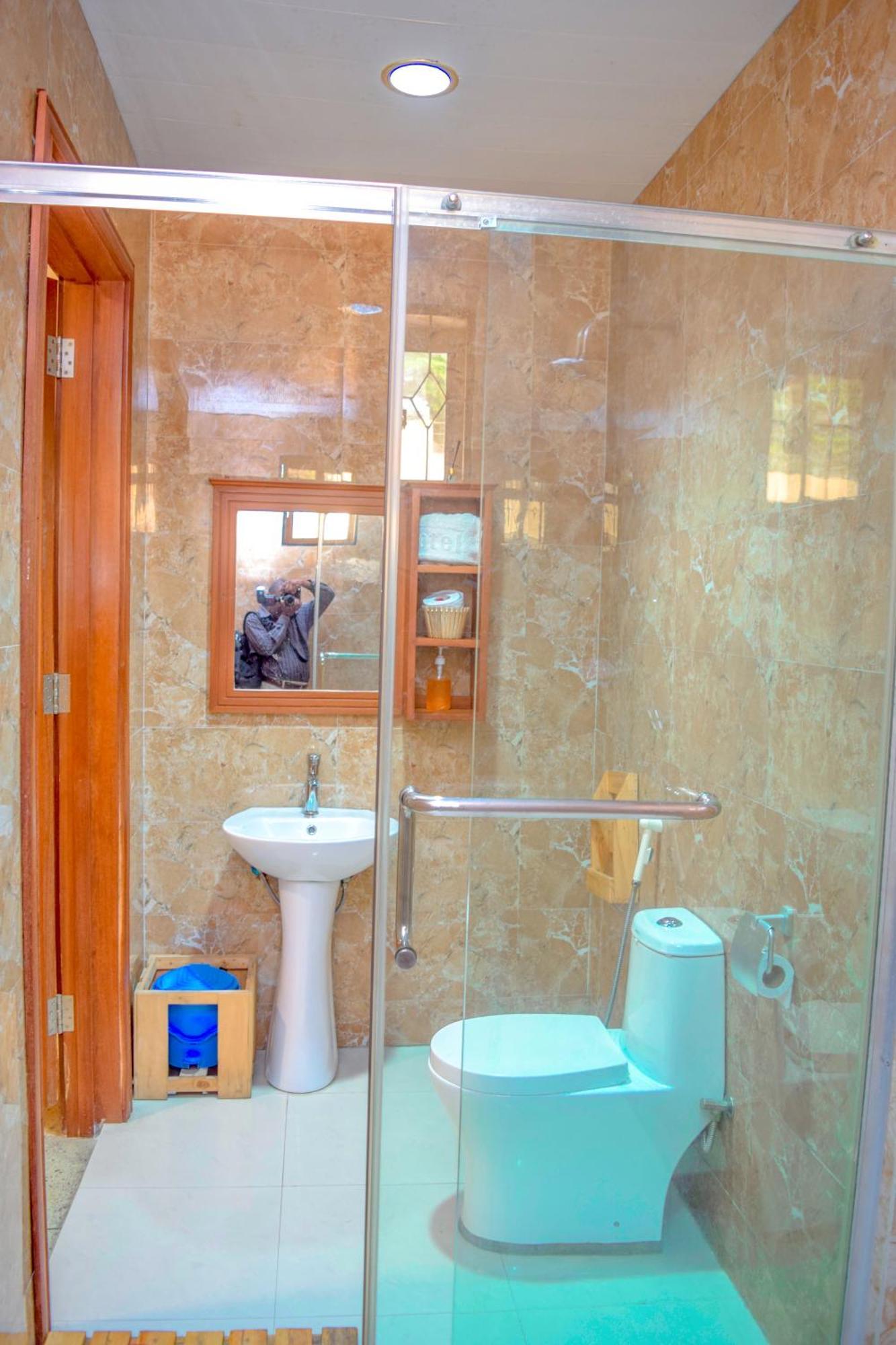 Auberge de jeunesse K27 Premier Backpackers à Dar es Salaam Extérieur photo